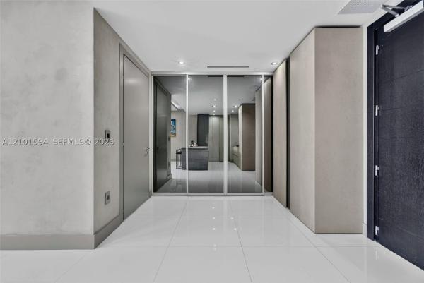 Epic Hotel & Residences, 200 Biscayne Boulevard Way #5010, Miami, Florida 33131, image 1