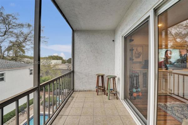 Las Olas Manor, 1212 SE 2nd Ct #301, Fort Lauderdale, Florida 33301, image 1