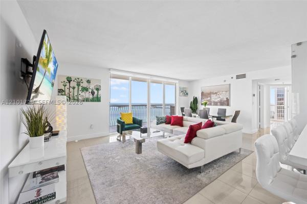 The Club At Brickell Bay, 1200 Brickell Bay Dr #3701, Miami, Florida 33131, image 1