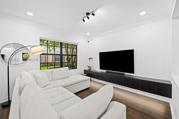 Riverwalk At Lago Mar, 124 W Riverwalk Cir W, Plantation, Florida 33325, image 1