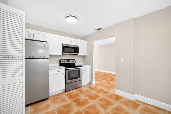 Lake Worth Town, 1422 S N St, Lake Worth Beach, Florida 33460, image 1
