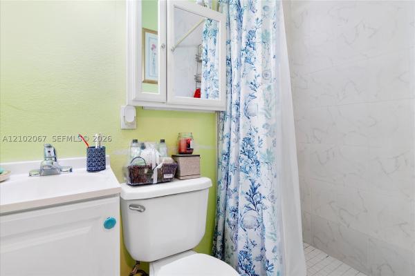 348 NE 118th St, Unincorporated Dade County, Florida 33161, image 1