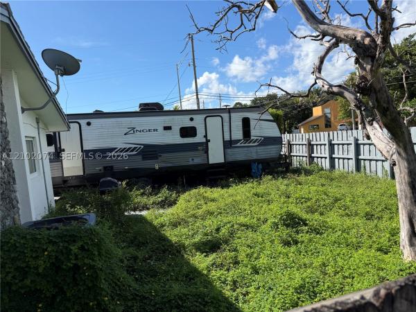 3501 SW 67th Ave, Unincorporated Dade County, Florida 33155, image 1