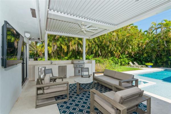 Coral Gables Country Club, 1035 Catalonia Ave, Coral Gables, Florida 33134, image 1