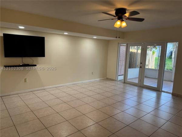 7033 NW 169th St, Hialeah, Florida 33015, image 1