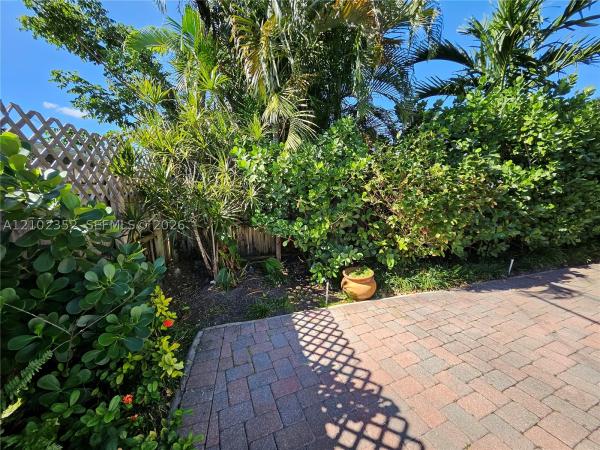 Coral Gardens, 2016 NE 26th Dr, Wilton Manors, Florida 33306, image 1