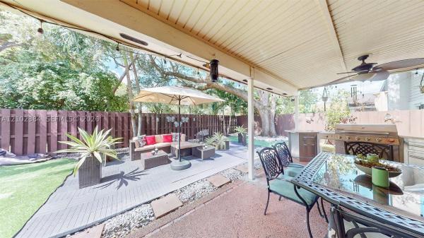 5312 SW 151st Pl, Unincorporated Dade County, Florida 33185, image 1