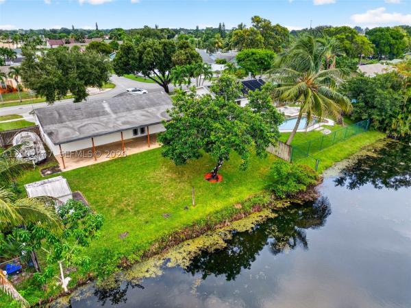 Westview, 8500 NW 3rd St, Pembroke Pines, Florida 33024, image 1
