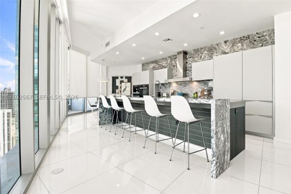 Epic Hotel & Residences, 200 Biscayne Boulevard Way #5302, Miami, Florida 33131, image 1