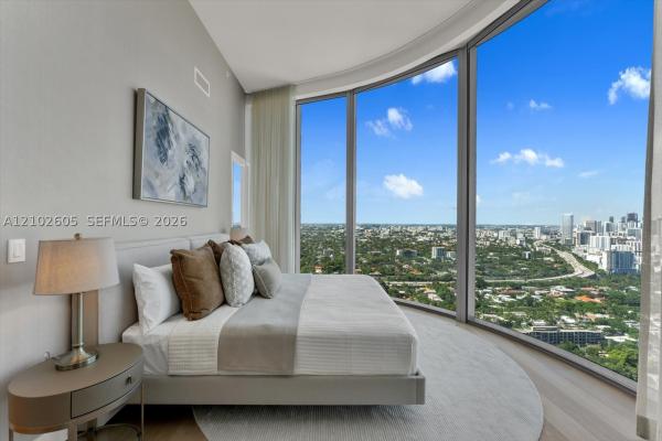 Una Residences, 175 SE 25th Rd #3704, Miami, Florida 33129, image 1
