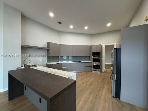 Victoria Isles, 1360 Victoria Isle Dr, Weston, Florida 33327, image 1