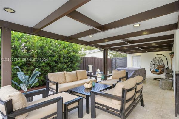 Miami Lakes Residential, 13996 Lake Lure Ct, Miami Lakes, Florida 33014, image 1