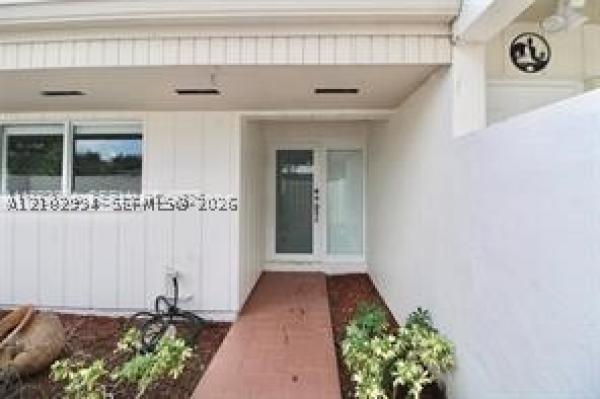 8232 SW 81st Ter, Unincorporated Dade County, Florida 33143, image 1