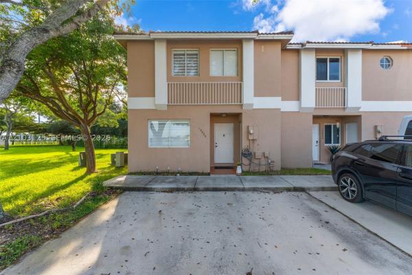 13920 SW 179th St, Unincorporated Dade County, Florida 33177, image 1