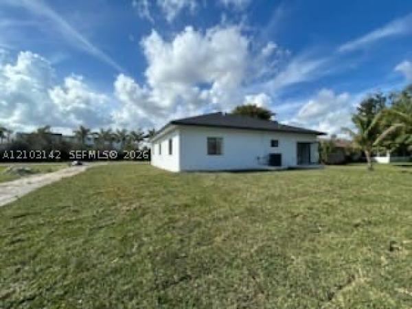 3330 NW 101st St, Unincorporated Dade County, Florida 33147, image 1