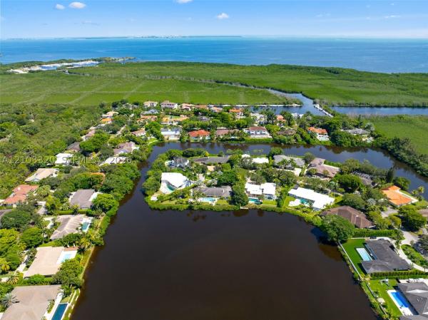 Hammocks Oaks Harbor, 420 Rovino Ave, Coral Gables, Florida 33156, image 1