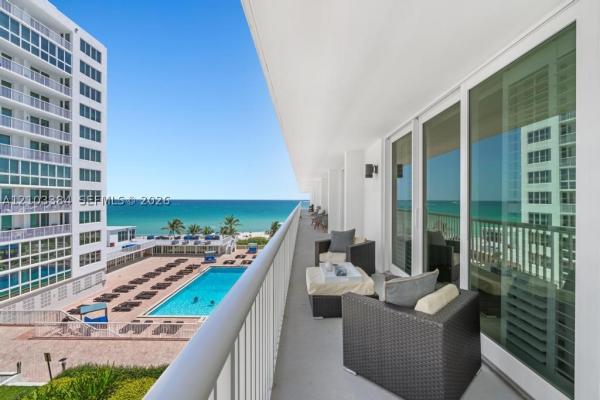 The Carriage House, 5401 Collins Ave #343, Miami Beach, Florida 33140, image 1