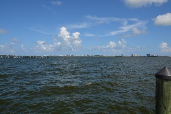 2000 Towerside Ter #301, Unincorporated Dade County, Florida 33138, image 1