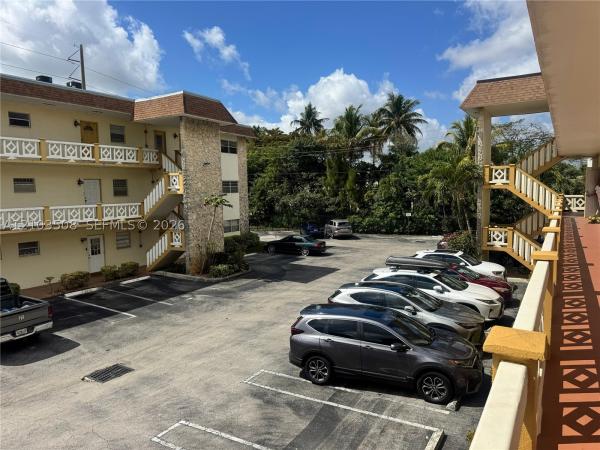 Kahlua Gardens, 5121 W Oakland Park Blvd #202, Lauderdale Lakes, Florida 33313, image 1