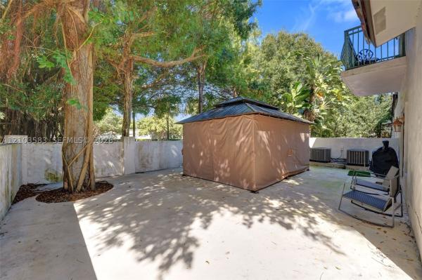 The Oaks At Hidden Harbour, 4419 Hidden Harbour Ter, Dania Beach, Florida 33312, image 1