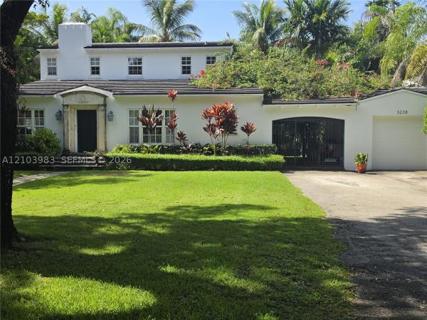 Coral Gables Country Club, 3238 Riviera Dr, Coral Gables, Florida 33134, image 1
