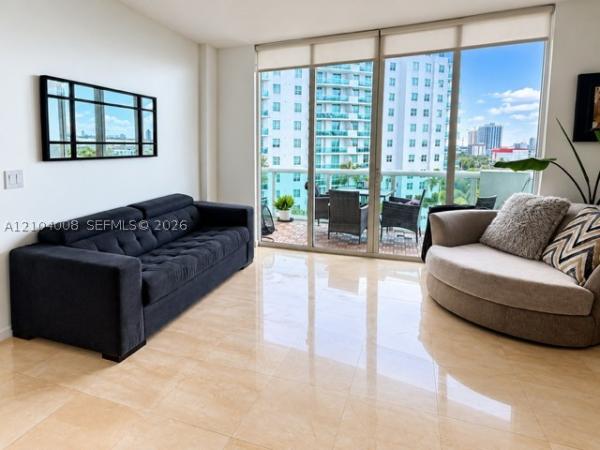 360, 7900 Harbor Island Dr #923, North Bay Village, Florida 33141, image 1