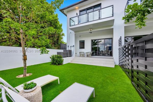 Rogers, 1767 NW 3rd St, Miami, Florida 33125, image 1