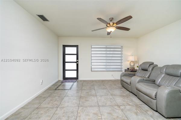 10455 SW 43rd Ter, Unincorporated Dade County, Florida 33165, image 1
