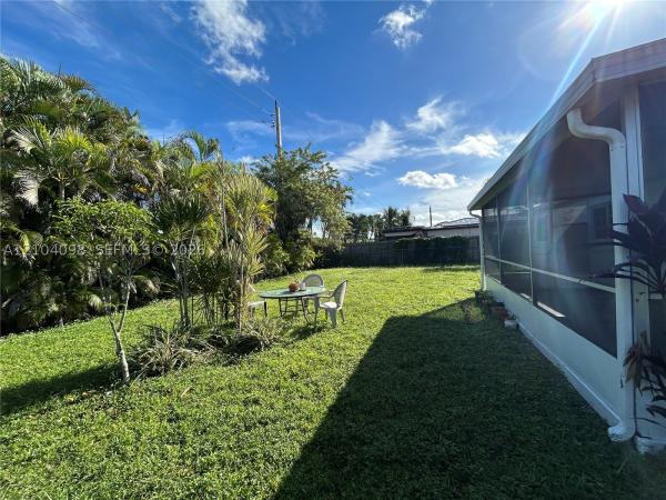 Palmetto Pines, 11137 Malayan St, Boca Raton, Florida 33428, image 1