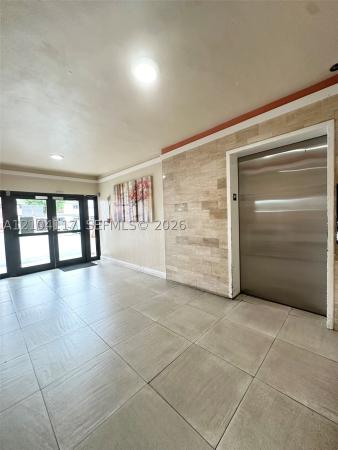 8425 NW 8th St #401, Unincorporated Dade County, Florida 33126, image 1
