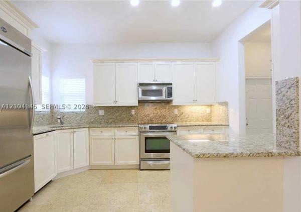 578 Loretto Ave #5, Coral Gables, Florida 33146, image 1