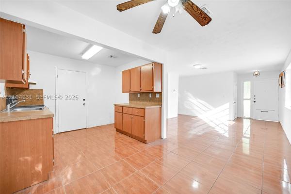 Sunkist Grove, 1170 NW 120th St, North Miami, Florida 33168, image 1