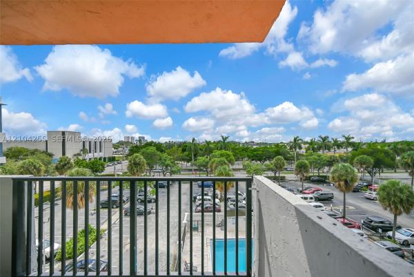 Inland Towers, 2075 NE 164th St #510, North Miami Beach, Florida 33162, image 1