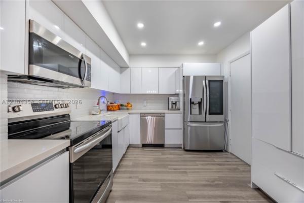 The Falls Of Inverrary, 6061 N Falls Circle Dr #407, Lauderhill, Florida 33319, image 1