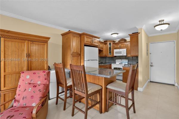 800 SW 129th Pl #202, Unincorporated Dade County, Florida 33184, image 1