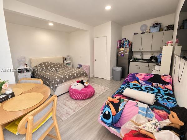 1064 W 42nd St #9, Hialeah, Florida 33012, image 1