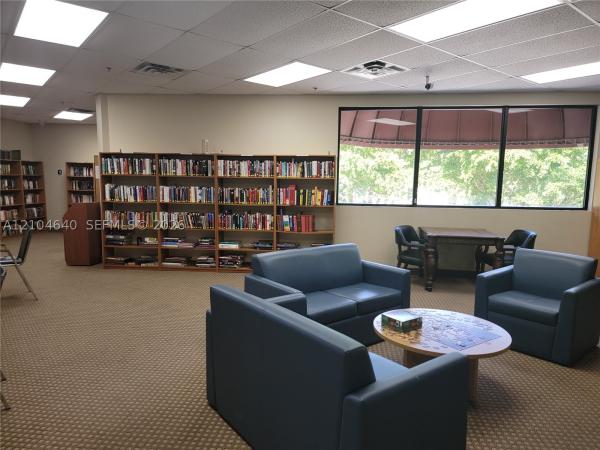 Hollybrook Golf & Tennis Club, 8900 Washington Blvd #205A, Pembroke Pines, Florida 33025, image 1