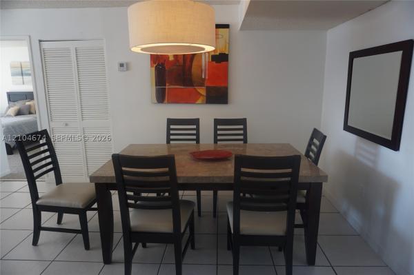 Winston Towers 600, 210 174th St #1904, Sunny Isles Beach, Florida 33160, image 1