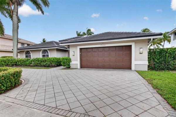 Coconut Reef At Silver Lakes, 17558 SW 13th St, Pembroke Pines, Florida 33029, image 1