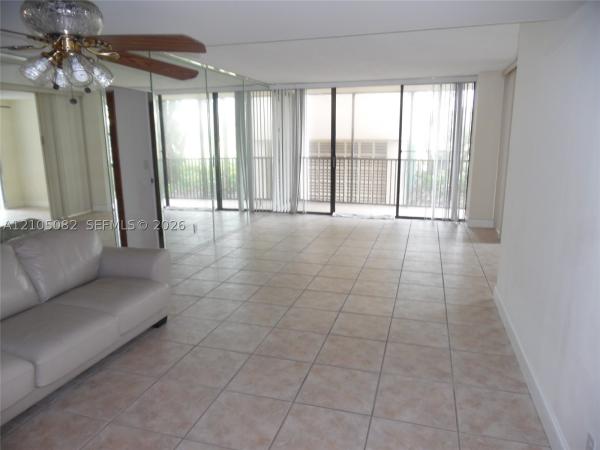 Coronado Tower 3, 20379 W Country Club Dr #132, Aventura, Florida 33180, image 1