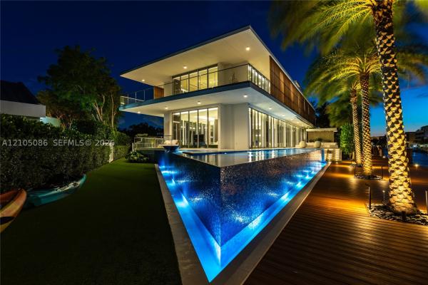 Keystone Island, 13390 Biscayne Bay Dr, North Miami, Florida 33181, image 1
