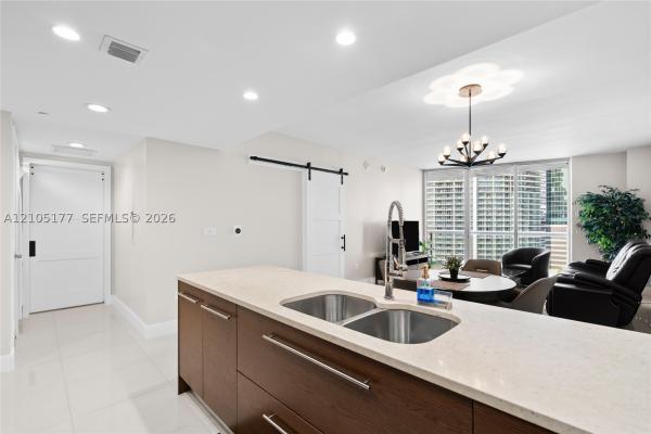 Icon Brickell Tower 1, 475 Brickell Ave #2414, Miami, Florida 33131, image 1
