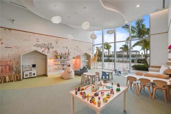 2411 Laguna Cir #2807, North Miami, Florida 33181, image 1