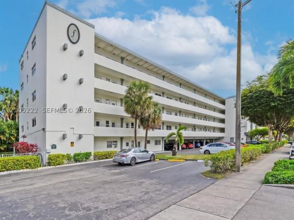 Fairways, 500 NE 14th Ave #208, Hallandale Beach, Florida 33009, image 1