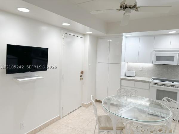 The Olympus Towers, 600 Three Islands Blvd #1722, Hallandale Beach, Florida 33009, image 1