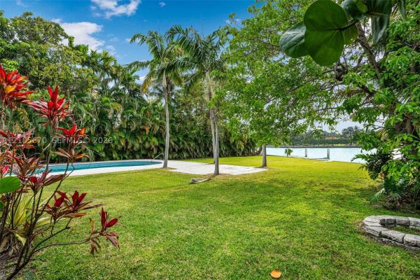 Altos Del Mar, 9250 Bay Dr, Surfside, Florida 33154, image 1