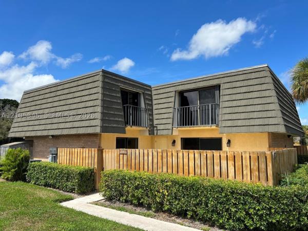 Village Of Sandalwood Lakes, 2001 20th Way, West Palm Beach, Florida 33407, image 1