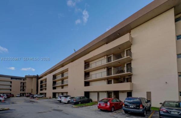 870 NW 87th Ave #409, Unincorporated Dade County, Florida 33172, image 1