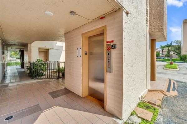8887 Fontainebleau Blvd #206, Unincorporated Dade County, Florida 33172, image 1