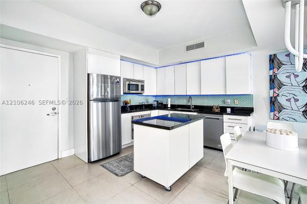 Mint At Riverfront, 92 SW 3rd St #1511, Miami, Florida 33130, image 1